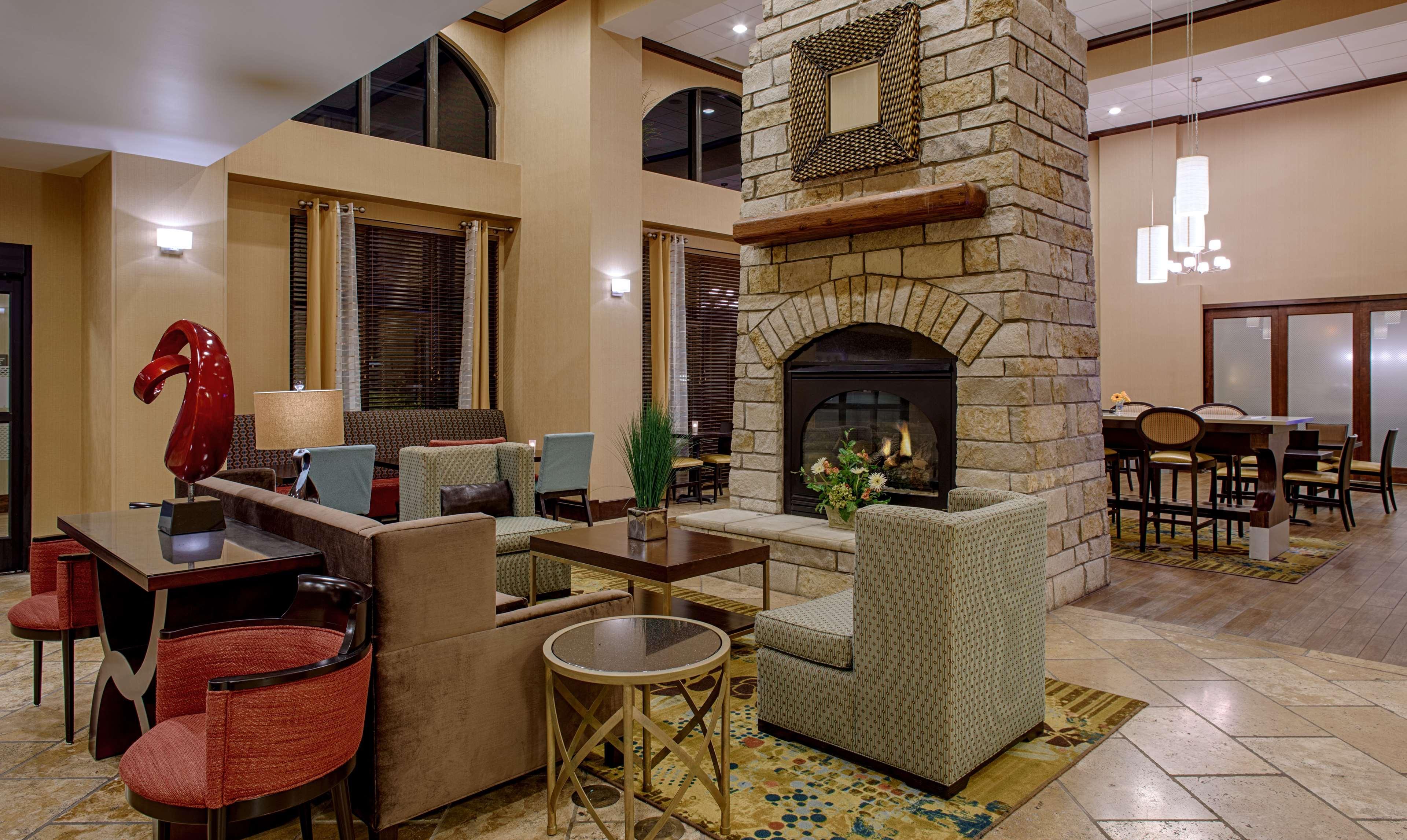 Hampton Inn & Suites Legacy Park-Frisco Exteriör bild