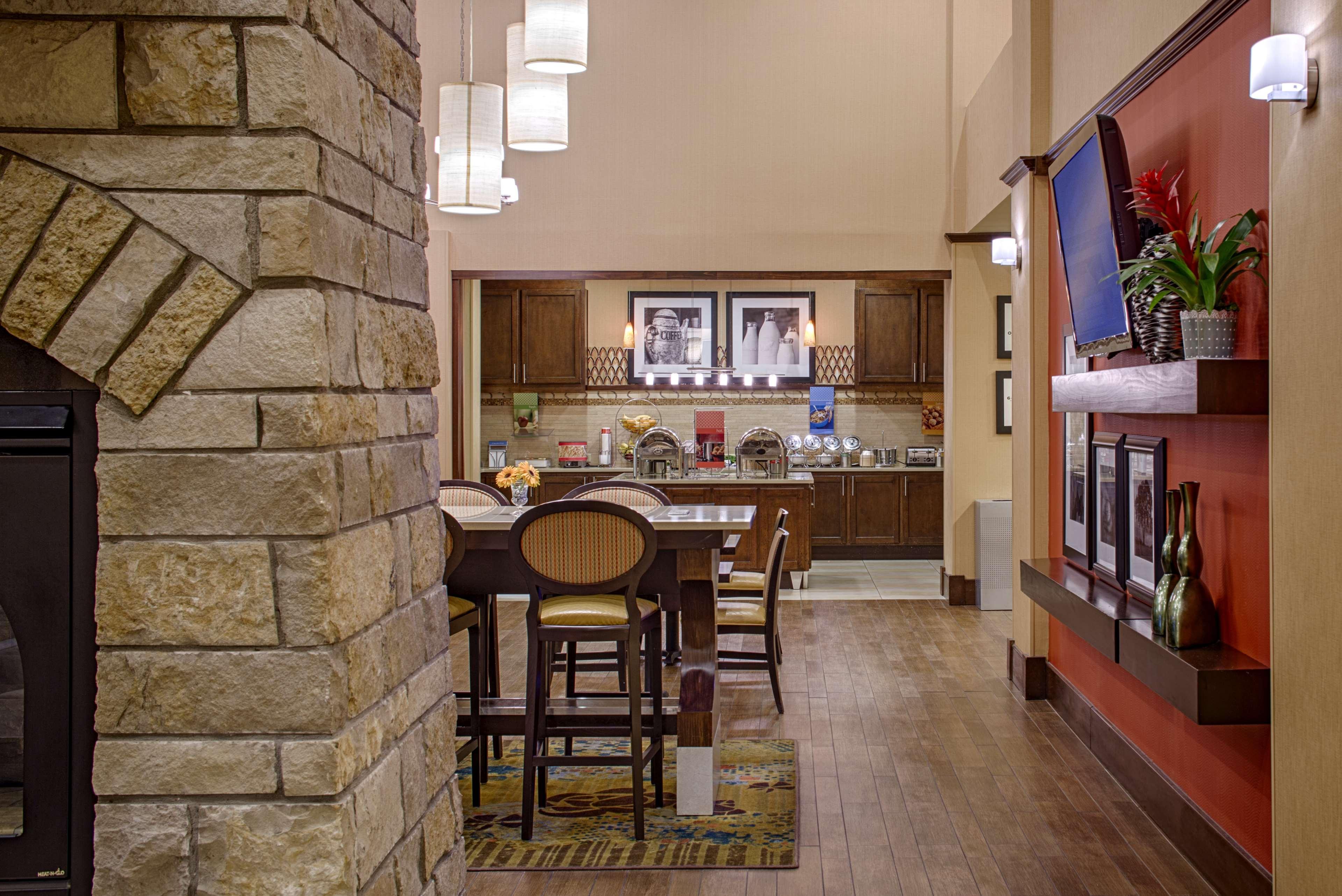 Hampton Inn & Suites Legacy Park-Frisco Exteriör bild