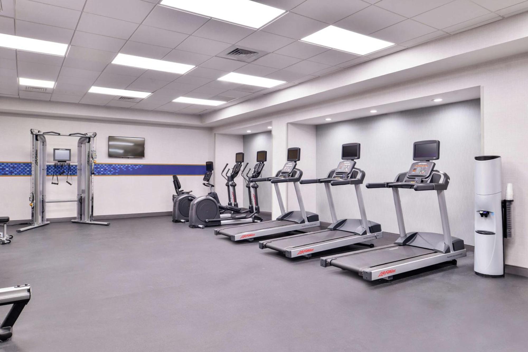 Hampton Inn & Suites Legacy Park-Frisco Exteriör bild