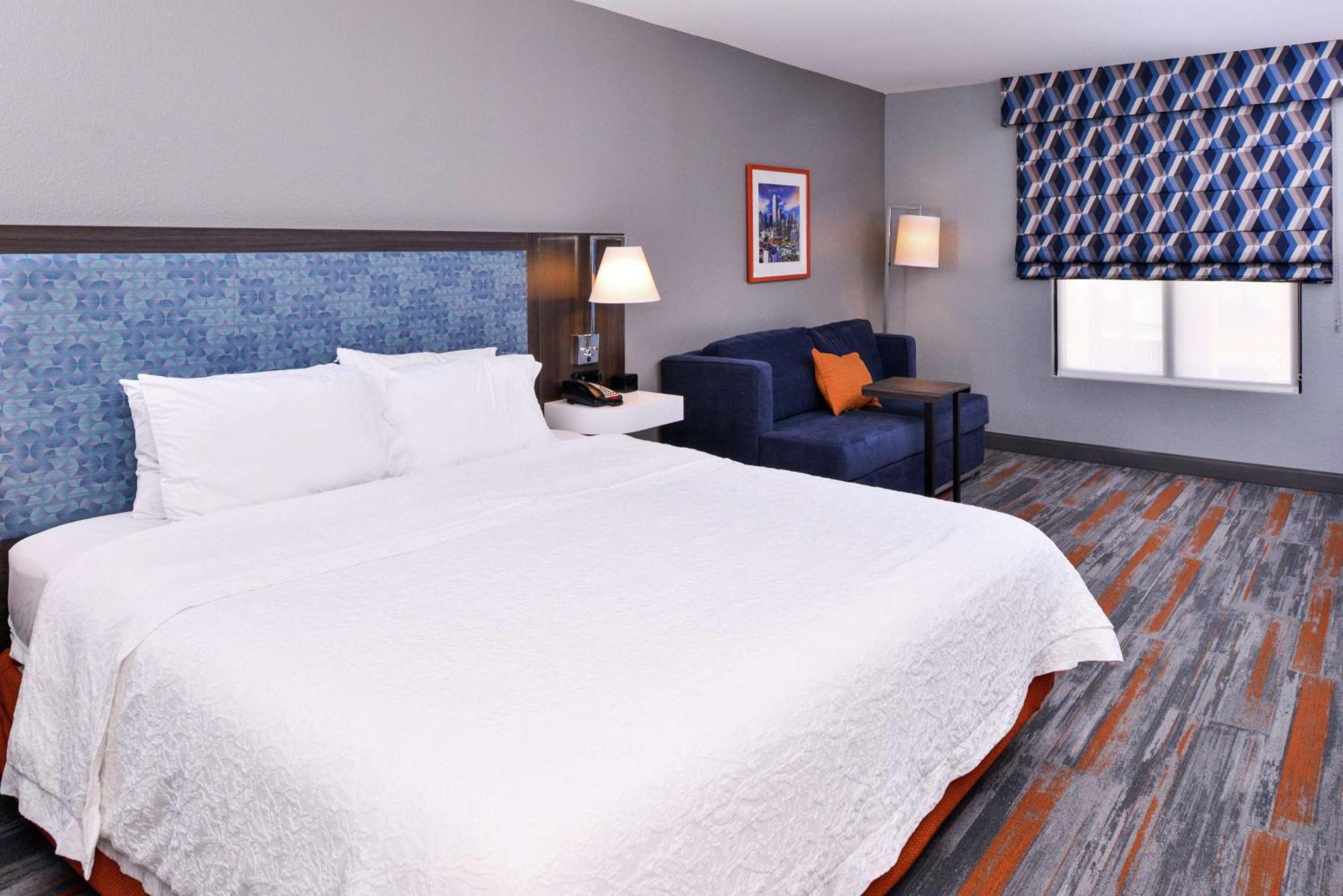 Hampton Inn & Suites Legacy Park-Frisco Exteriör bild