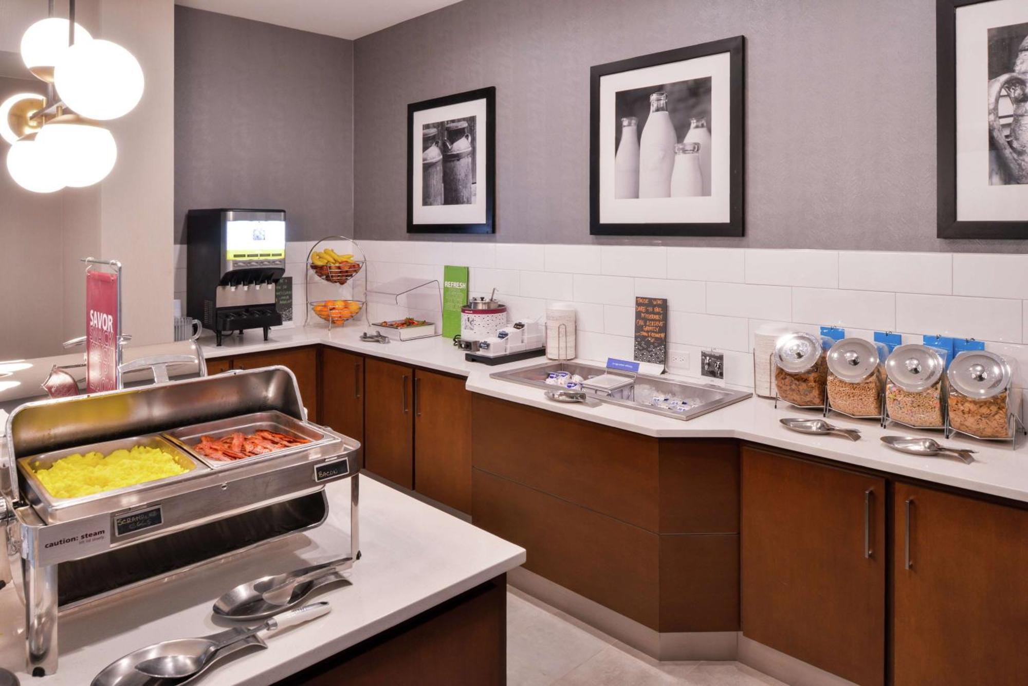 Hampton Inn & Suites Legacy Park-Frisco Exteriör bild